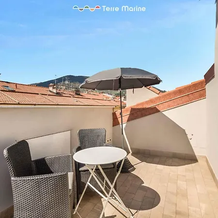 Apartamento Il Cielo In Stanza, Terre Marine *