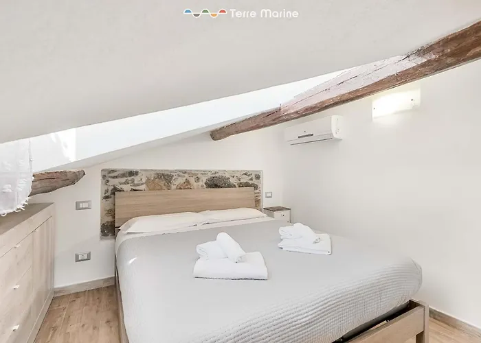 Apartment Il Cielo In Stanza, Terre Marine La Spezia